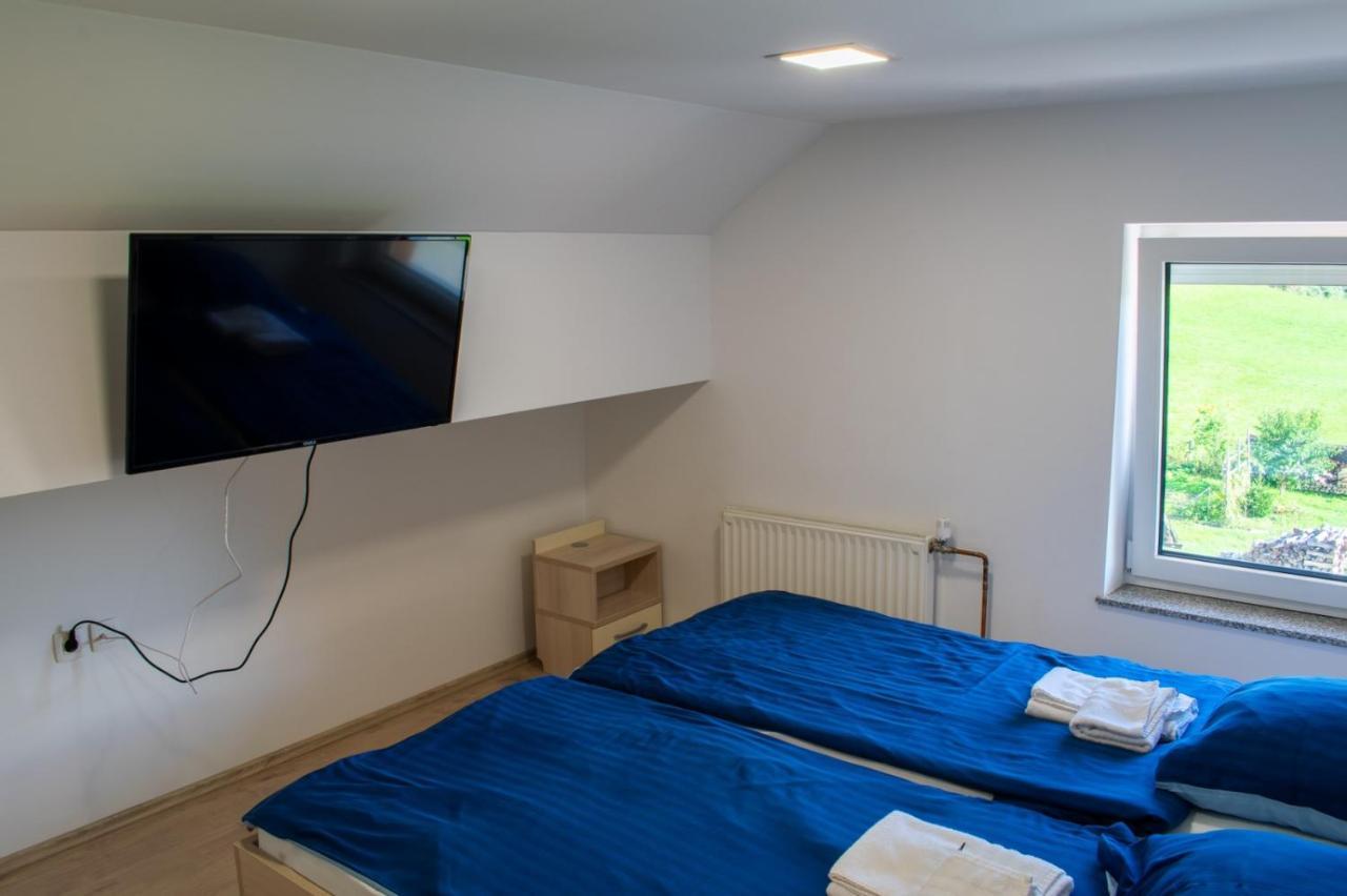 Hotel Hisa Izabela Muta Exteriér fotografie